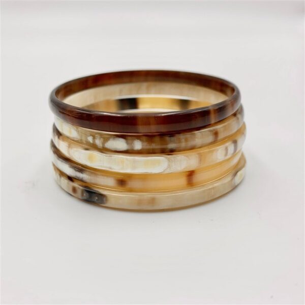 04-BRT-01418 Horn Bangle - Thin